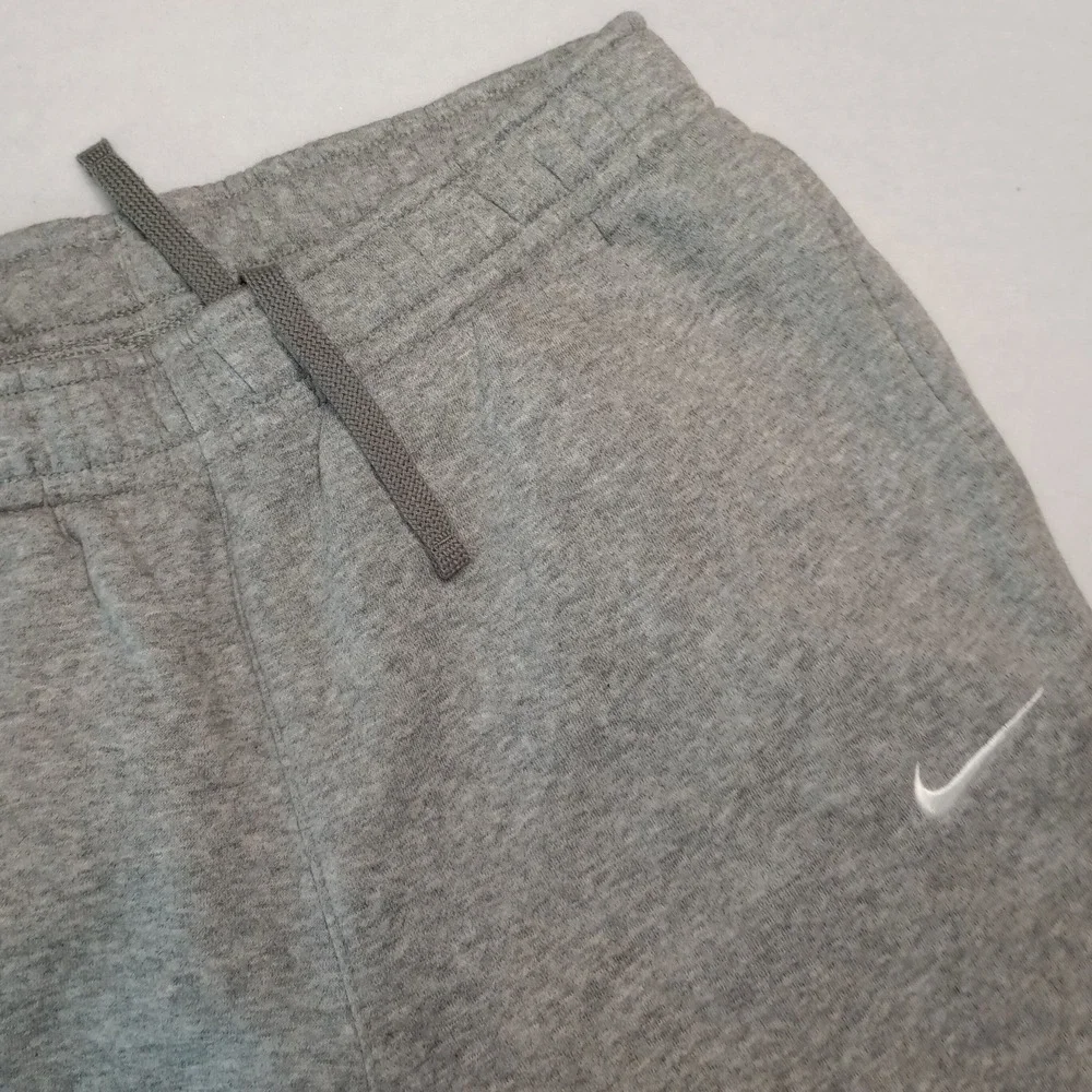 Nike Women's Club Fleece Training Joggers Gray Womens Small